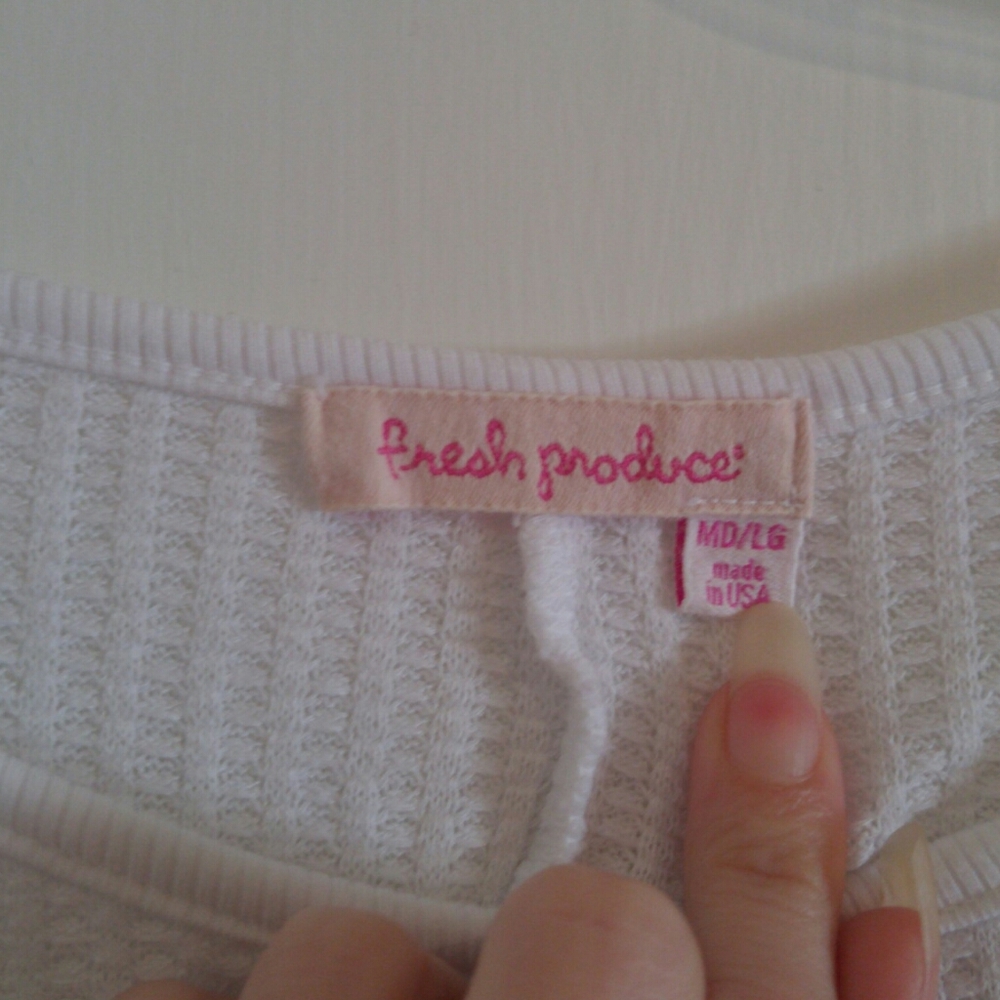 Fresh Produce thin white oversized pullover sweater top size medium/large - Picture 2 of 5